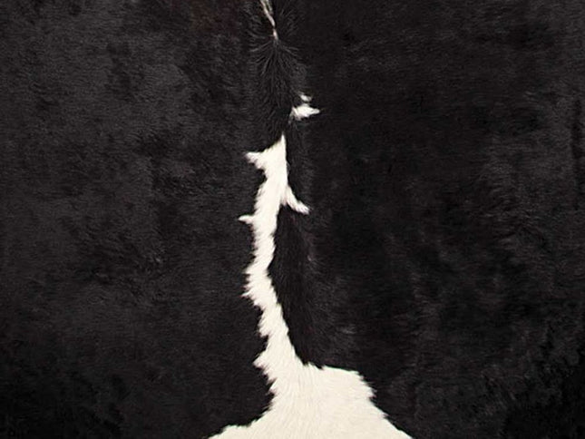 6' X 7' Black And White Cowhide Animal Print Area Rug