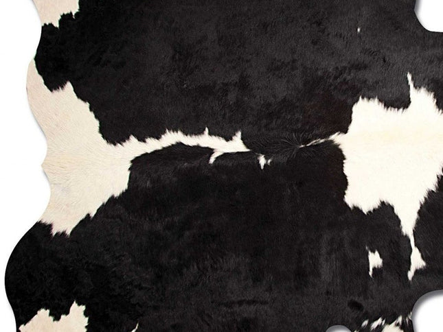 6' X 7' Black And White Cowhide Animal Print Area Rug