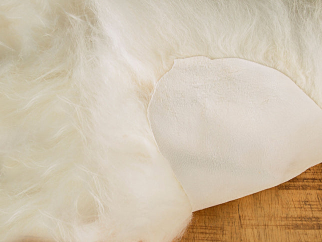 2' X 3' White Natural Wool Long-Haired Sheepskin Area Rug