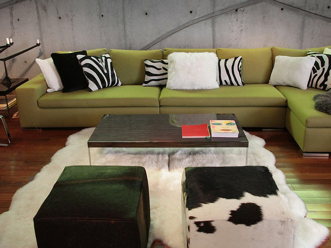 6' X 8' Natural New Zealand Sheepskin Area Rug