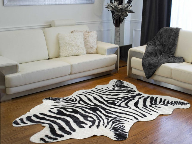5' X 7' Black And White Faux Cowhide Zebra Print Area Rug