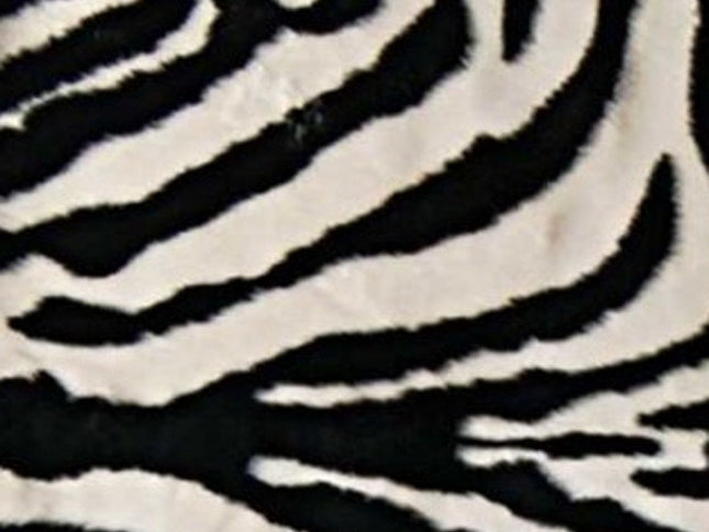 5' X 7' Black And White Faux Cowhide Zebra Print Area Rug