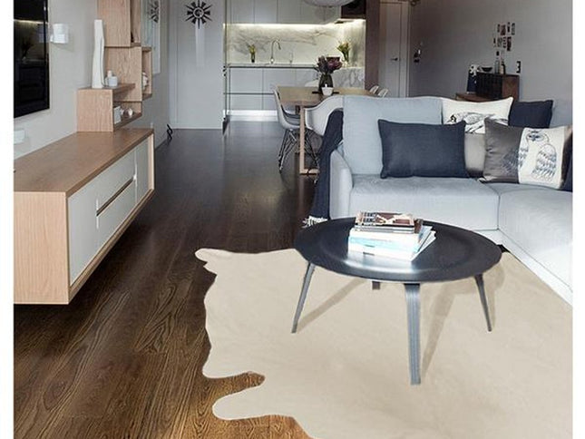 5' X 7' Black And Gold Cowhide Cowhide Print Area Rug