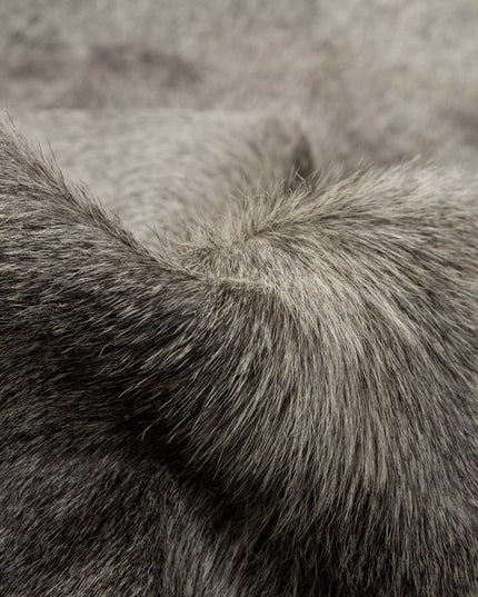 5' X 7' Black And Gold Cowhide Cowhide Print Area Rug