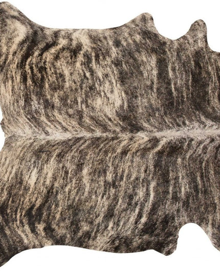 5' X 7' Black And White Cowhide Area Rug