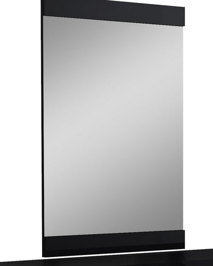 30" Superb White High Gloss Dresser