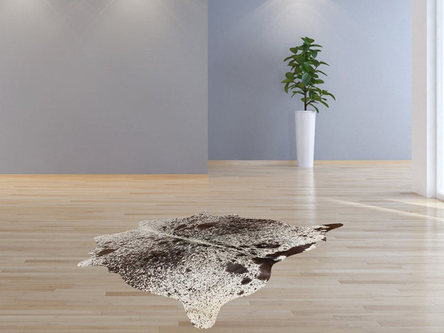 5' X 7' Brown And White Cowhide Area Rug