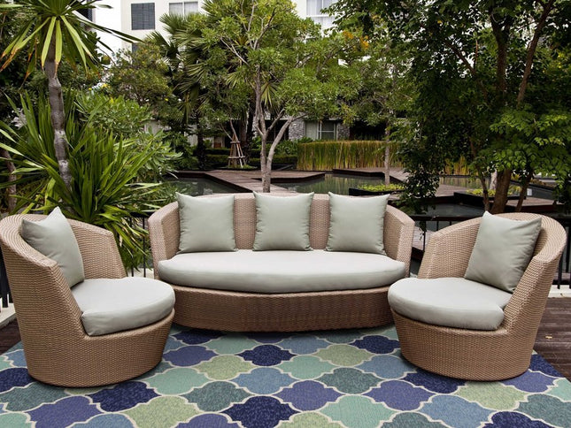 7' X 9' Blue Purple And Aqua Quatrefoil Hand Tufted Area Rug