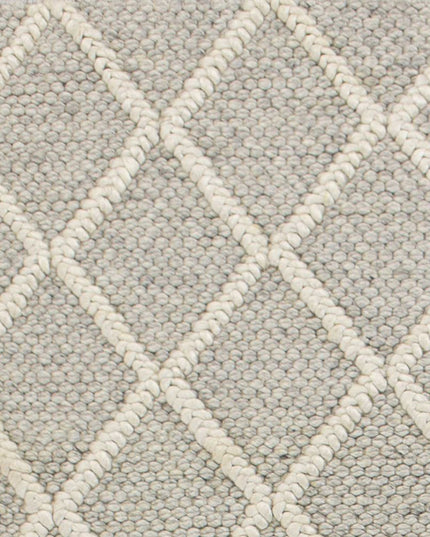7' X 9' Gray And Ivory Wool Diamond Hand Woven Area Rug