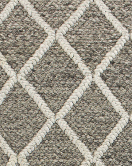 8' X 10' Dark Gray And Ivory New Zealand Lambs Wool Diamond Hand Woven Area Rug