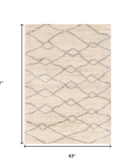 5' X 8' Ivory And Gray Chain Area Rug