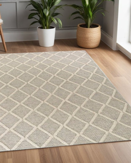 7' X 9' Gray And Ivory Wool Diamond Hand Woven Area Rug