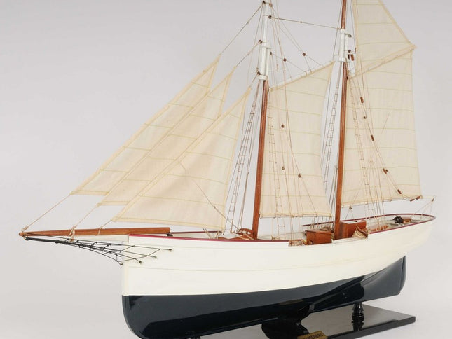 7" X 38" X 29" Wanderbird