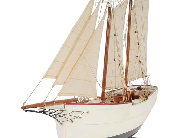 7" X 38" X 29" Wanderbird