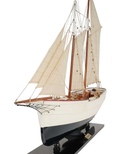 7" X 38" X 29" Wanderbird