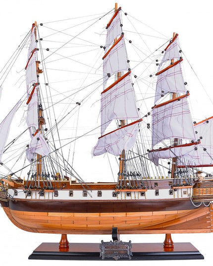 9.25" X 29" X 26" Uss Constellation