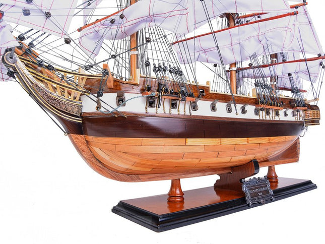 9.25" X 29" X 26" Uss Constellation