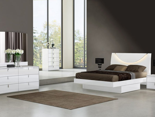 18" White Two Drawers Manufactured Wood Nightstand