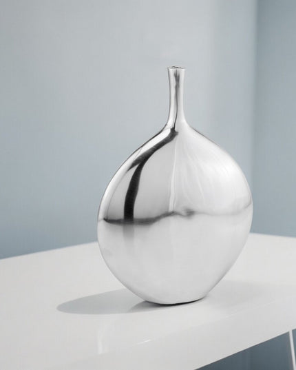 16" Silver Tulip Aluminum Table Vase