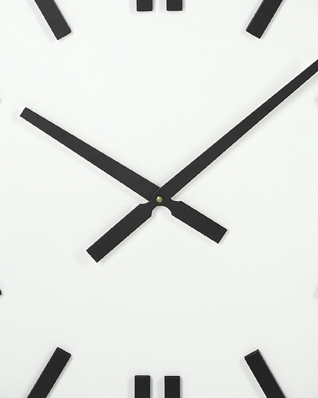 24" Round Large Modern Wall Clock With White Face And Non-Numarical Number