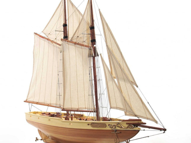 Bluenose Model In Light Brown Finish