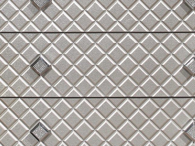 Champagne Toned Chest With Tapered Acrylic Legs And 5 Drawers