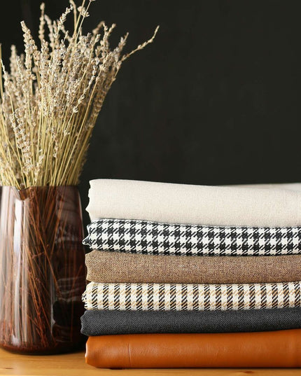 Set Of Two 18 X 18 Black And Tan Polyester Throw Pillow Cover