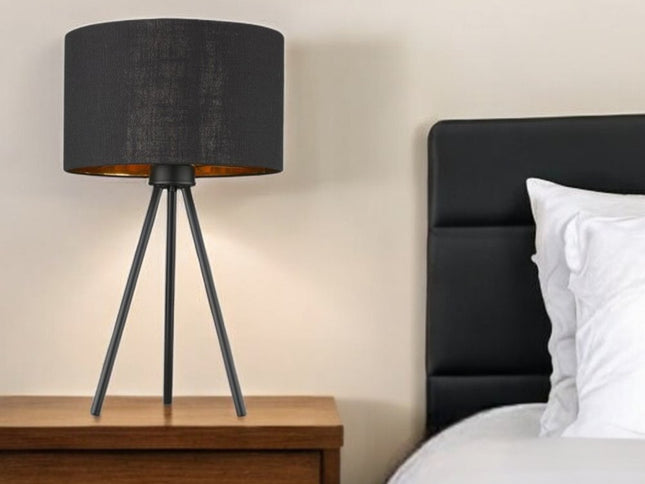 22" Black Metal Tripod Table Lamp With Black Drum Shade