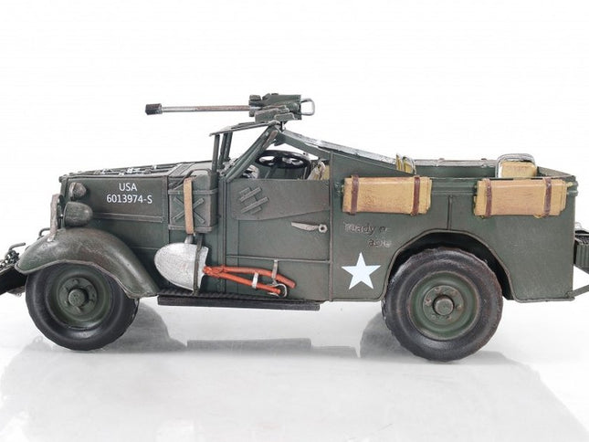 c1941 30 CWT Chevrolet 1533X2 Sculpture