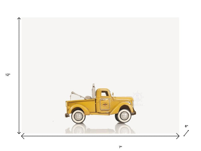 c1926 Pennzoil Tow Truck Yellow Model Sculpture