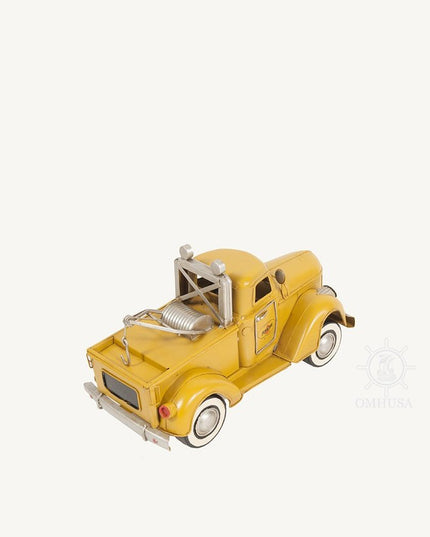 c1926 Pennzoil Tow Truck Yellow Model Sculpture