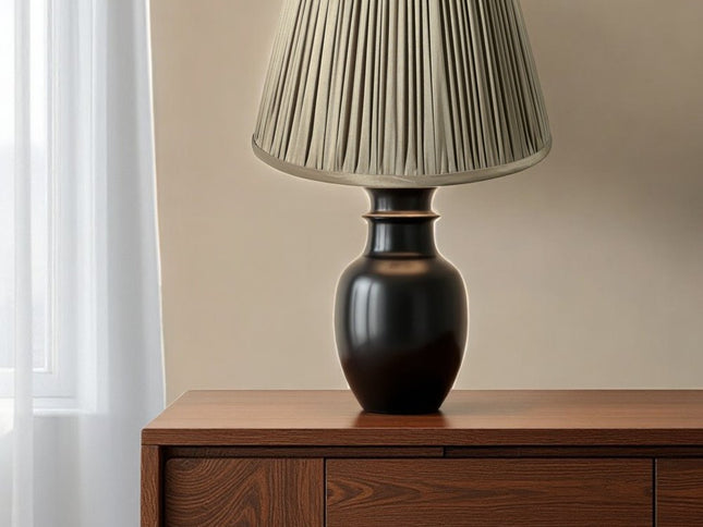 18" Ash Slanted Pleated Tafetta Lampshade
