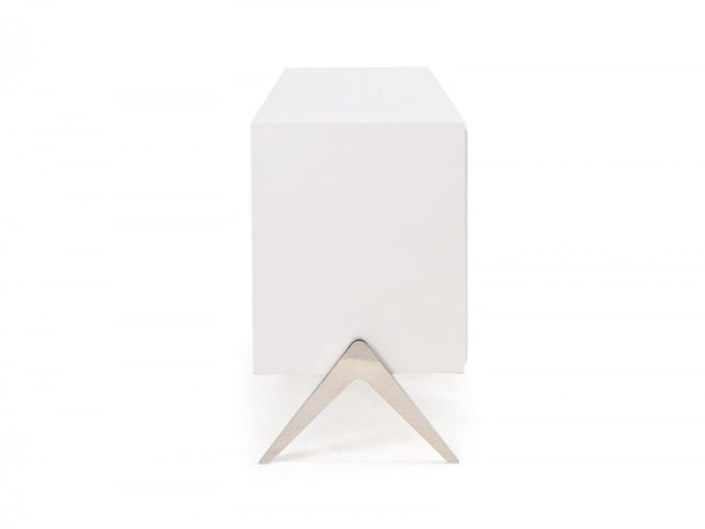 61" White Manufactured Wood Four Drawer Double Dresser