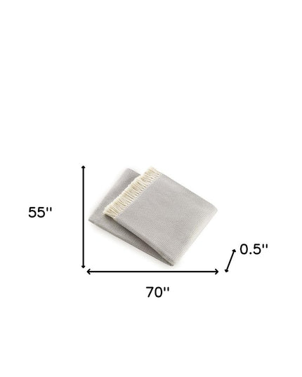 Soft Light Gray Links Pattern Throw Blanket