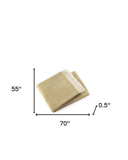 Soft Yellow Stone Links Pattern Throw Blanket