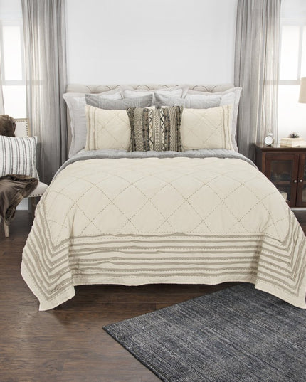 Ivory Geometric King Kantha Stitch Quilt With Shams