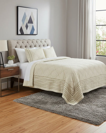 Ivory Geometric King Kantha Stitch Quilt With Shams