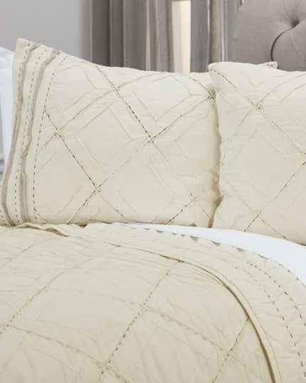 Ivory Geometric King Kantha Stitch Quilt With Shams