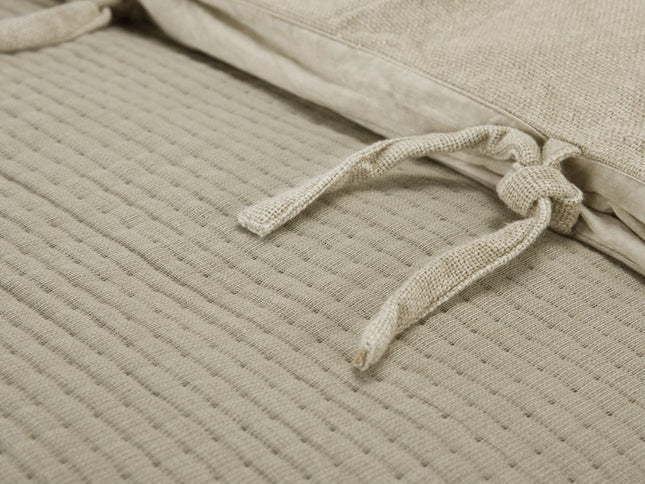 Natural Checkered Queen Quilt