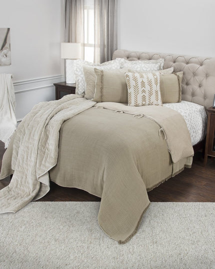 Natural Checkered Queen Quilt