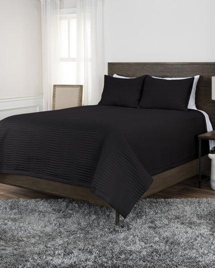 Black Geometric Queen Quilt