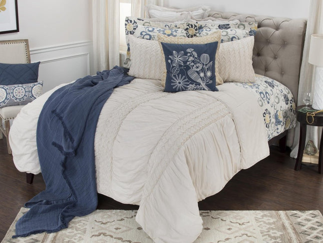 Ivory Geometric Quilt