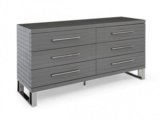 59" Grey Solid And Manufactured Wood Six Drawer Dresser
