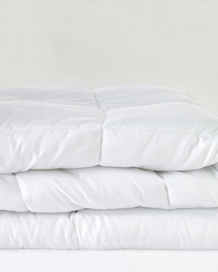 White Queen Microfiber Washable Microfiber Down Alternative Comforter