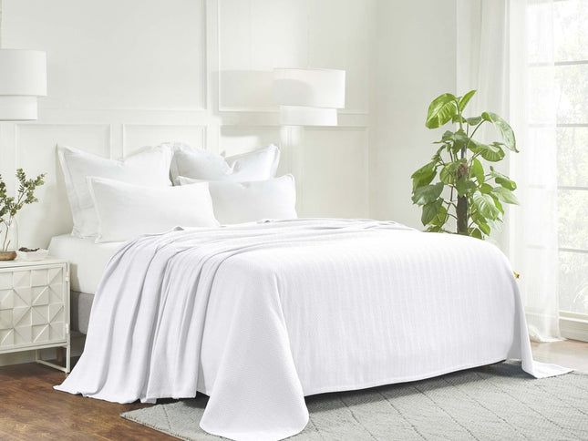 Queen White Cotton Woven Chevron Blanket