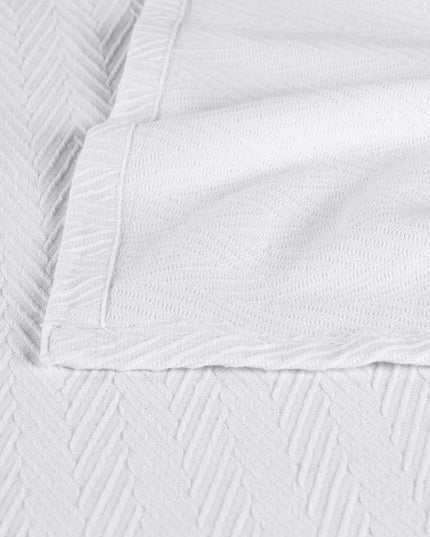 Queen White Cotton Woven Chevron Blanket