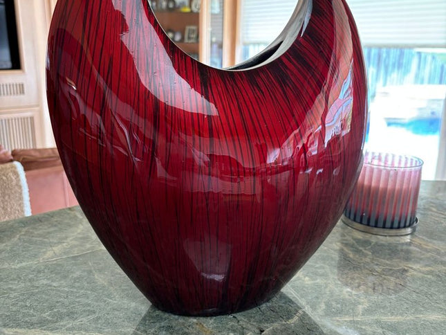 18" Red Aluminum Pointy Table Vase