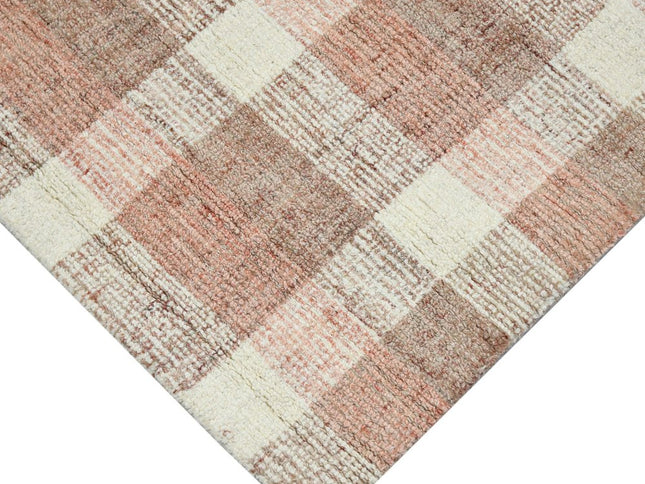 9' X 13' Pink And Ivory Wool Plaid Hand Tufted Area Rug