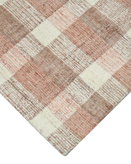 9' X 13' Pink And Ivory Wool Plaid Hand Tufted Area Rug
