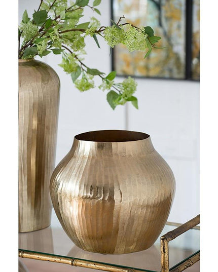 11" Gold Aluminum Round Table Vase